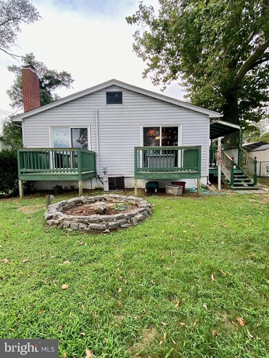 92 Riverview Ave, Paulsboro, NJ 08066 - photo 2