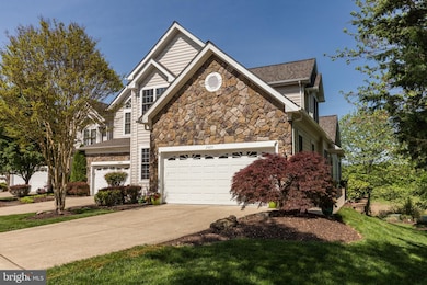 25655 Tremaine Terrace, Chantilly, VA 20152 - photo 2