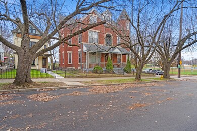 734 Garrard St unit 1, Covington, KY 41011 - photo 2