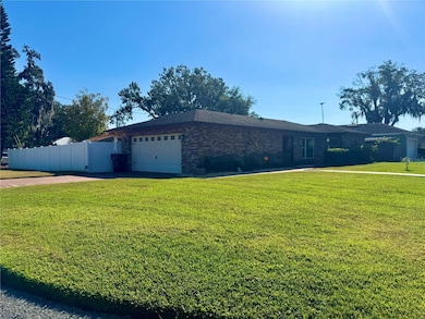 1435 Country Ridge Dr, Lakeland, FL 33801 - photo 2