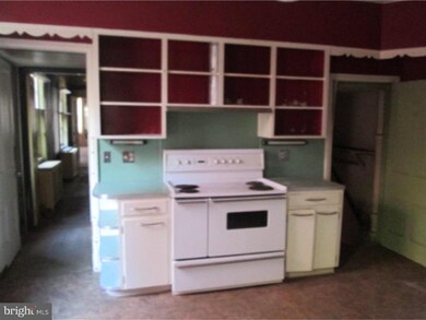 113 S 5th St, Reading, PA 19602 - photo 5