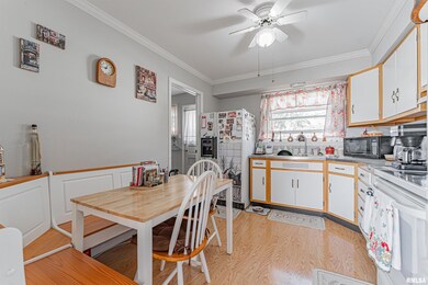 200 Mayfair Dr, Lincoln, IL 62656 - photo 6