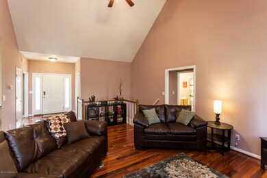 8607 Sanctuary Ln, Louisville, KY 40291 - photo 6