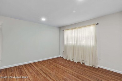 2622 Foxledge Dr, Tobyhanna, PA 18466 - photo 5