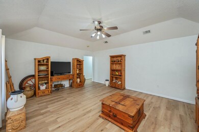 7-web-or-mls-4242-edge-perry-rd