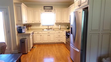 Spacious kitchen with lots of storage