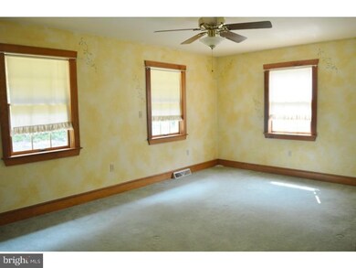 160 Poplar Rd, Boyertown, PA 19512 - photo 7