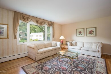 12 Gard Ct, Greenwich, CT 06831 - photo 6