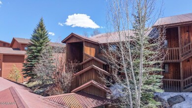 01-Exterior-420-Ellsworth-St-6-Grand-Lak