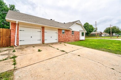6612 N Ann Arbor Ave, Warr Acres, OK 73132 - photo 4