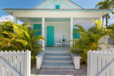 1017_THOMAS_STREET-4