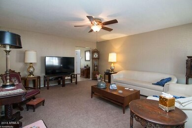 4433FamilyRoom