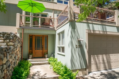 Front Entrance 3