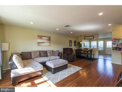 1221 Pin Oak Dr, Perkiomenville, PA 18074 - photo 3