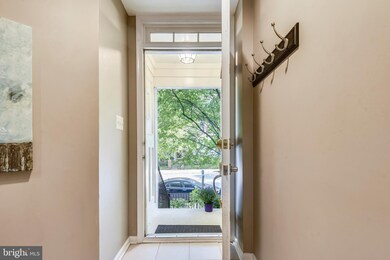 1924 Crescent Park Dr unit 30B, Reston, VA 20190 - photo 6