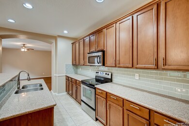 10806 Bramante Ln, Helotes, TX 78023 - photo 6