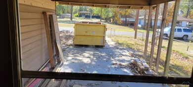 2057 Leona St, Longview, TX 75601 - photo 6