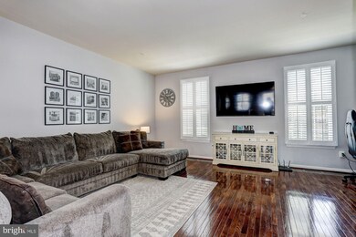 7547 Hearthside Way, Elkridge, MD 21075 - photo 2