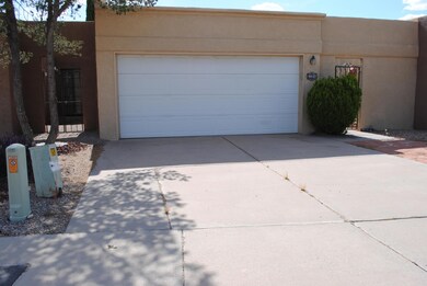 5827 Knollwood Dr NE, Albuquerque, NM 87109 - photo 2