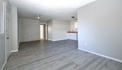 6910 Weston St unit 4, Houston, TX 77021 - photo 4