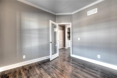 4913 NE 104th St, Kansas City, MO 64156 - photo 5