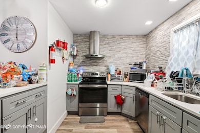 14 Middle Village Way, Tannersville, PA 18372 - photo 5