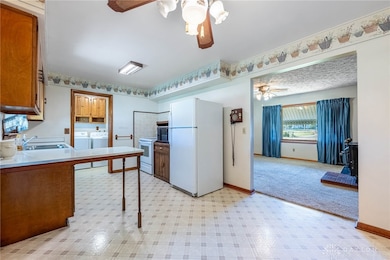 7606 Middletown Germantown Rd unit R, Middletown, OH 45042 - photo 5