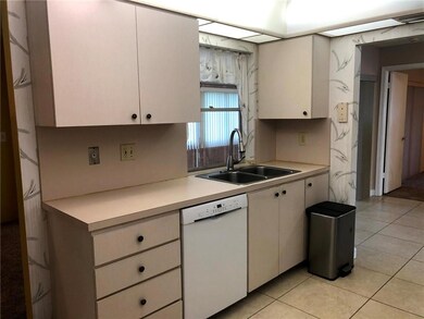 KITCHEN WITH PASS THROUGH TO BONUS ROOM