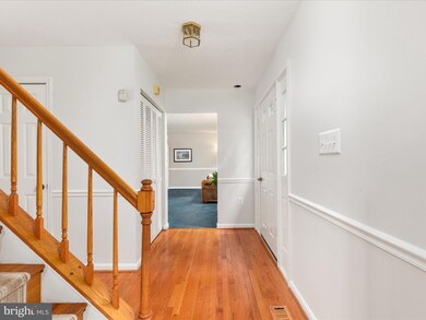 914 Barker Hill Rd, Herndon, VA 20170 - photo 7