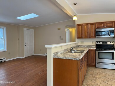 Living Rm C