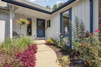 2338 Pheasant Ct SE, Grand Rapids, MI 49546 - photo 3