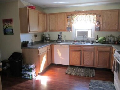 Nice efficient new kitchen
