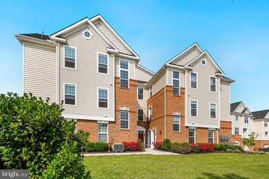 43021 Greggsville Chapel Terrace unit 117, Dulles, VA 20148 - photo 2