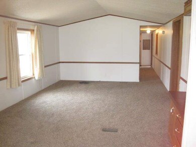 2201 E Hintz St, Marshfield, WI 54449 - photo 2