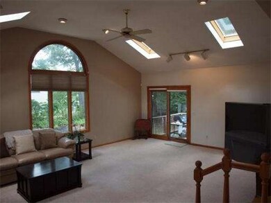 71 Bittersweet Ln, Randolph, MA 02368 - photo 3