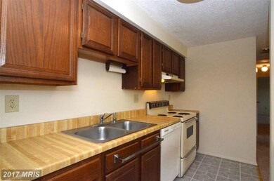 19601 Gunners Branch Rd unit K, Germantown, MD 20876 - photo 3