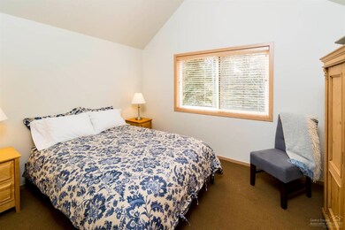 57867 Cinder Ln, Sunriver, OR 97707 - photo 7