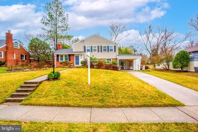 8518 Doyle Dr, Alexandria, VA 22308 - photo 2