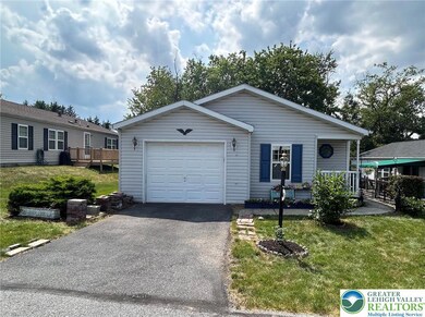 69 Penny Ln, Easton, PA 18040 - photo 3