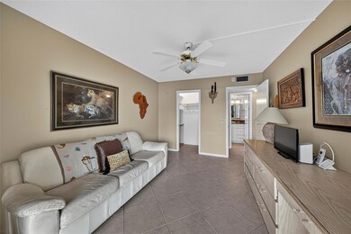 1036 Ventnor H, Deerfield Beach, FL 33442 - photo 3