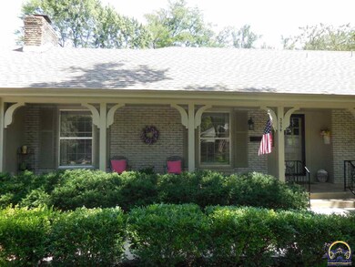 3034 SW Plass Ave, Topeka, KS 66611 - photo 2