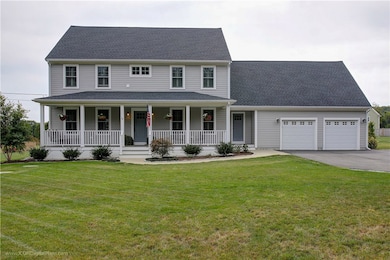 111 Bramans Ln, Portsmouth, RI 02871 - photo 2