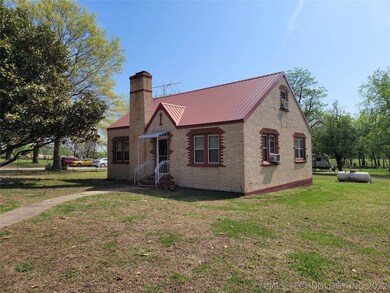 25380 Wilson Rd, Henryetta, OK 74437 - photo 2