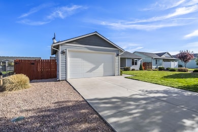 284 Timothy Dr, Culver, OR 97734 - photo 2