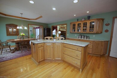 90 Greentree Cir, Aurora, OH 44202 - photo 5