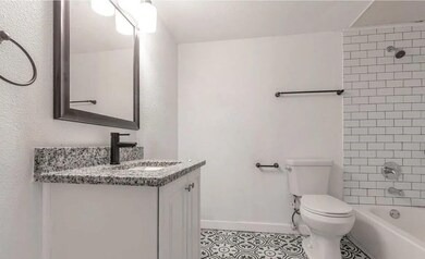 5421 Bryan St unit B108, Dallas, TX 75206 - photo 2