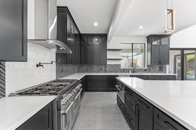 Quartz Countertops, Stainless Steel Appliances, Po