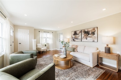 178 Parrish St, Canandaigua, NY 14424 - photo 6