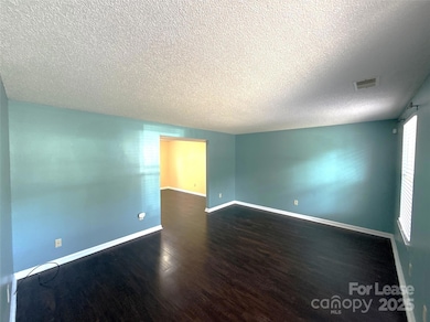 2015 Bantry Ln, Charlotte, NC 28262 - photo 3