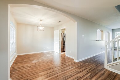 1410 Manor Dr, Rosenberg, TX 77471 - photo 5